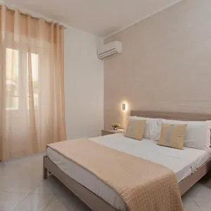 https://casa-carolina-01.hotels-amalfi.com