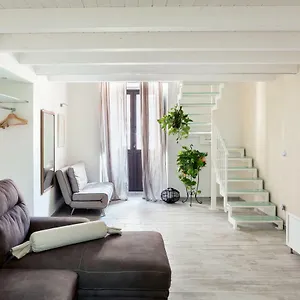 https://scuto-home-catania.catania-hotels.net